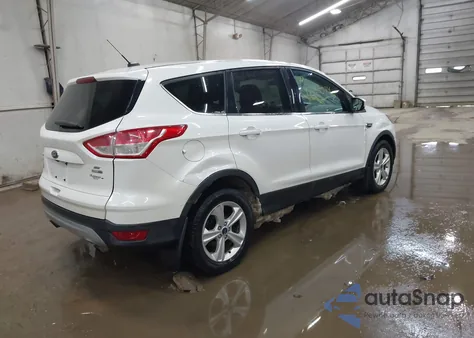 2015 Ford Escape Se z USA, uszkodzony, nr VIN 1FMCU9GX0FUC58492